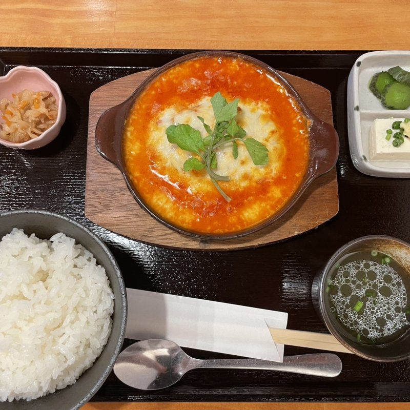 チーズハンバーグ定食(酒と飯 トリイチ)