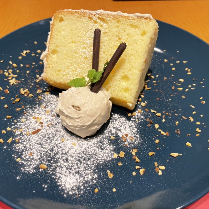 珈琲シフォンケーキ(キャラバンコーヒー 阿佐ヶ谷店)