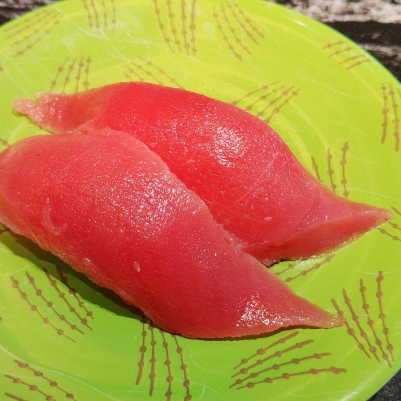 本鮪赤身(回転寿司 根室花まる 銀座店)