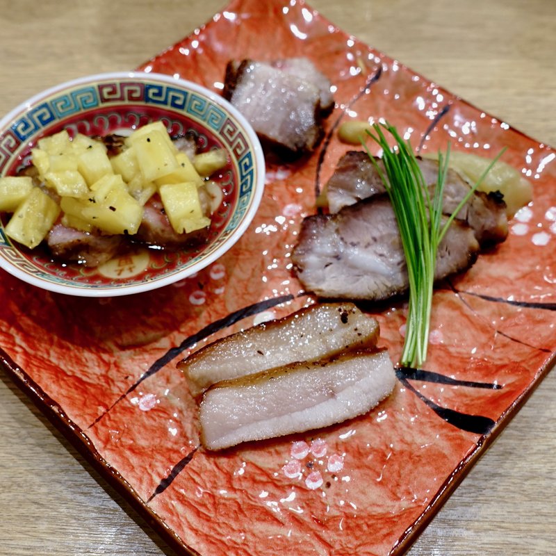 4種類の焼味（シュウメイ）(餃子そして焼味 巣王)