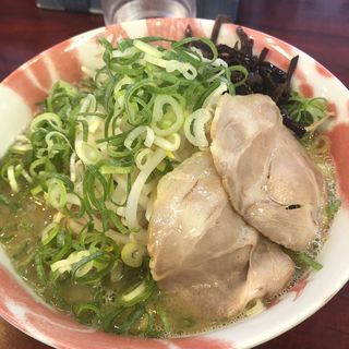 緑とんこつラーメン(拉麺 空海 那珂川本店)