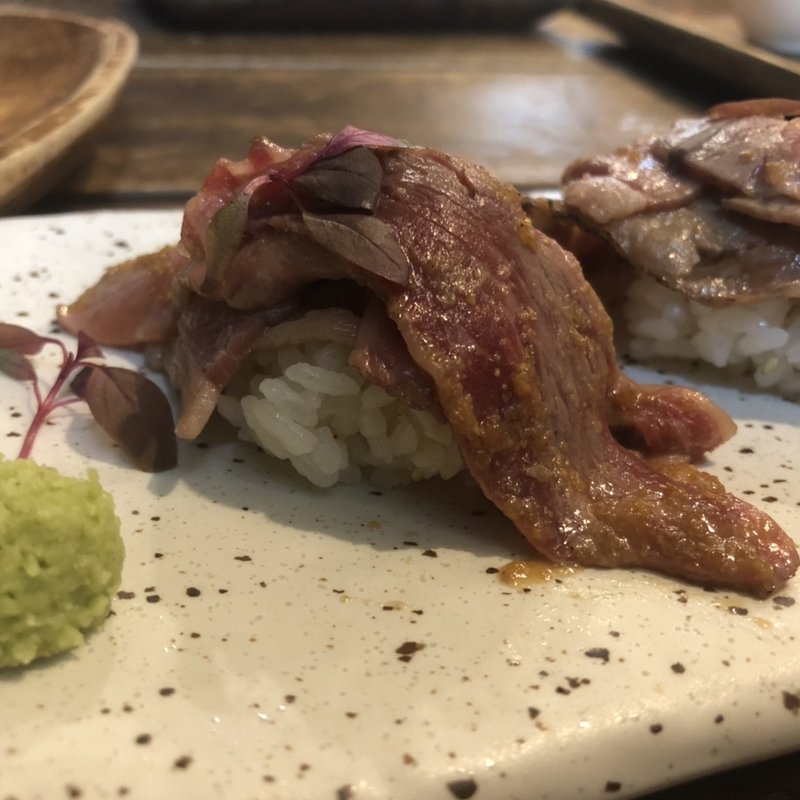 肉寿司(GOOD GOOD MEAT)