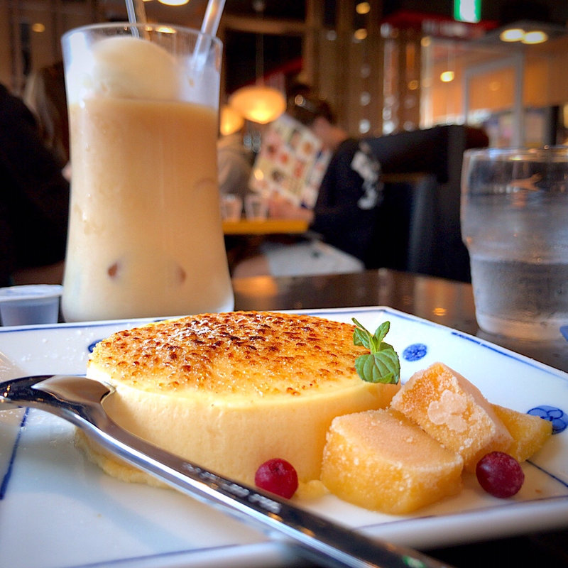 濃厚アイスブリュレ マンゴー添え(洋麺屋五右衛門仙台太白店 )