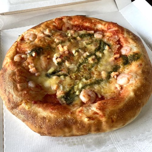 スモークチーズ入りシーフードピザ(オーケー みなとみらい)の