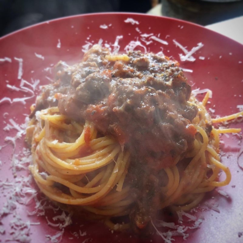 鹿の煮込みパスタ(DIGMOLE)