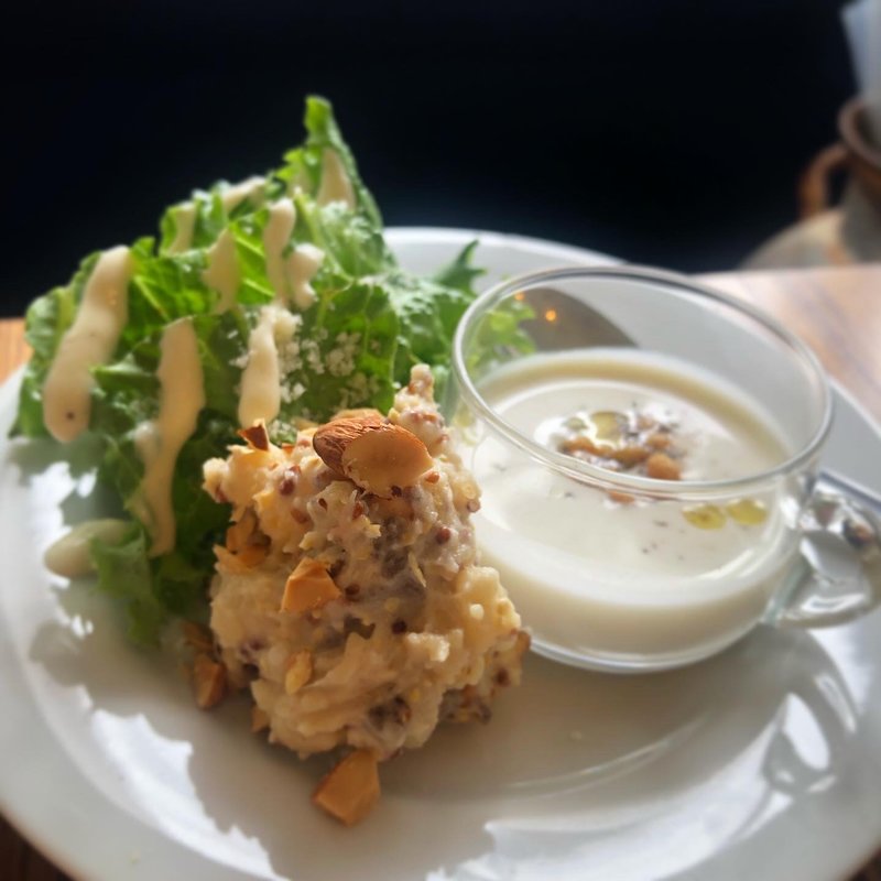 ランチのセットメニュー(DIGMOLE)