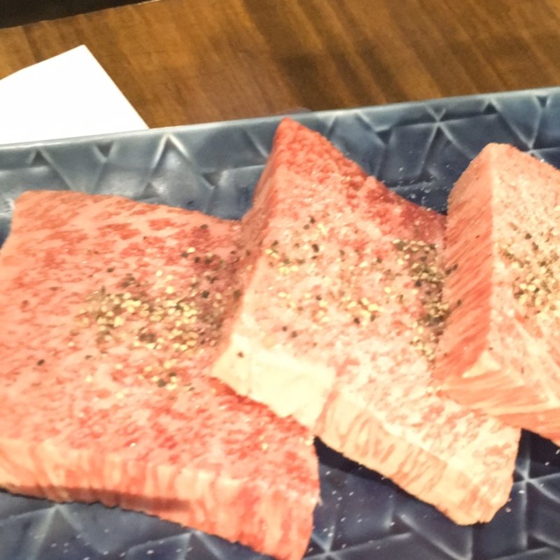 和牛ロース厚切り(焼肉ぎゅう縁 東味鋺店)