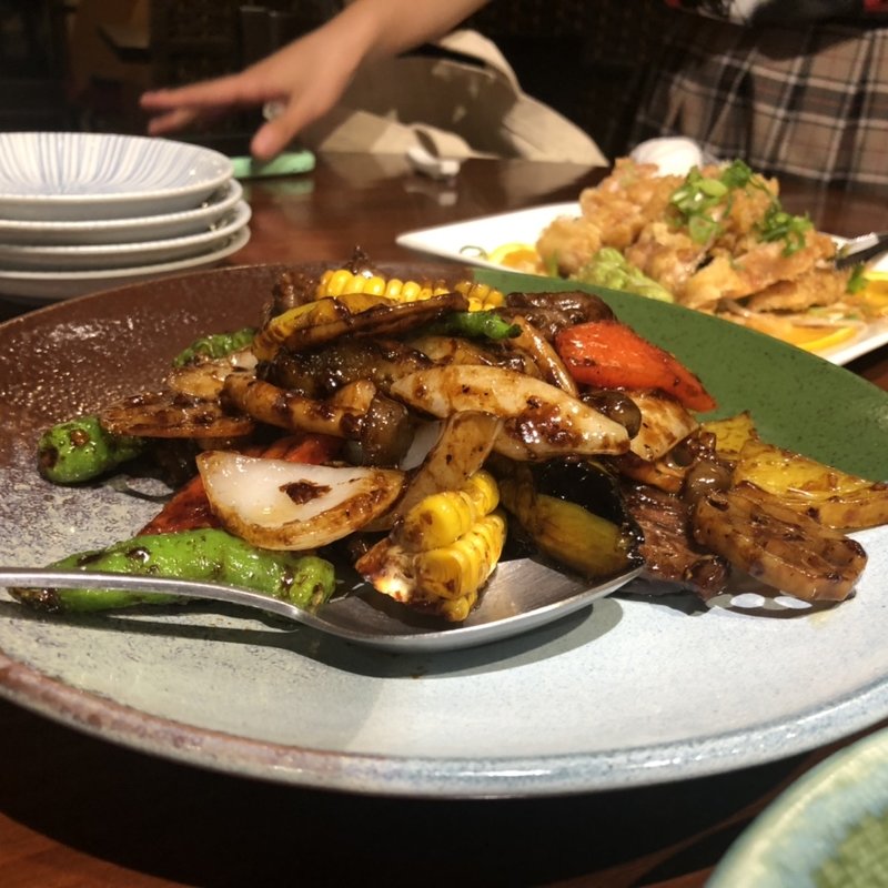 牛ハラミ黒胡椒炒め(ヤッチャイ )