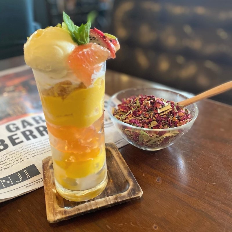 トロピカルパフェ(ドッグベリー （Dogberry）)