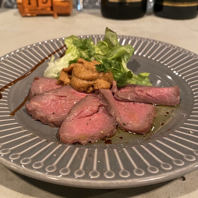 塩ウニとザブトンのタリアータ(SILLYBILLY)