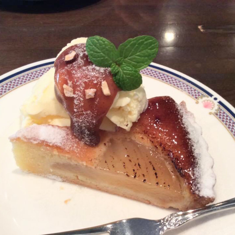 洋梨のタルト(カフェ・ロマーノ)