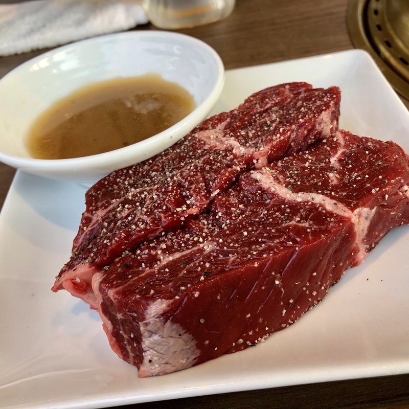 上ロースステーキ(ワンカルビ PREMIUM 天神)