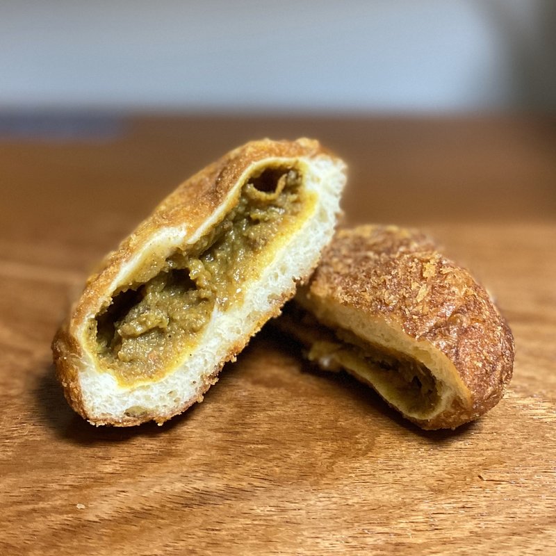 具だくさんのカレードーナツ(ラ・サンテ)