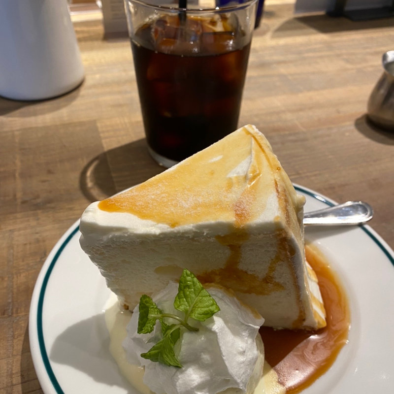 エンゼルフードキャラメルケーキ(マザームーンカフェ くずはモール店)
