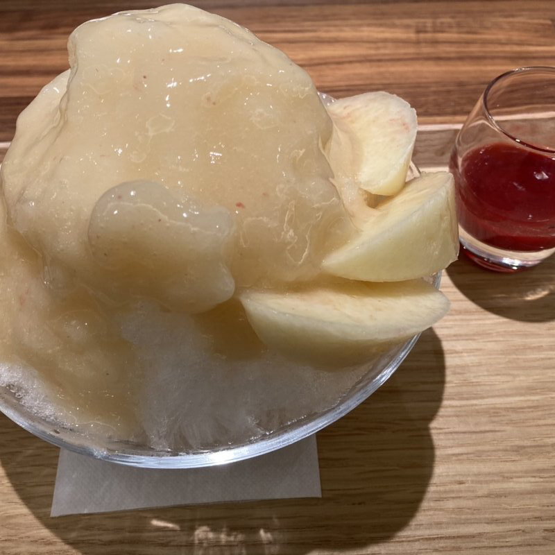 桃とアールグレイゼリーのかき氷　ほうじ茶付き(いたがき 仙台三越店 )