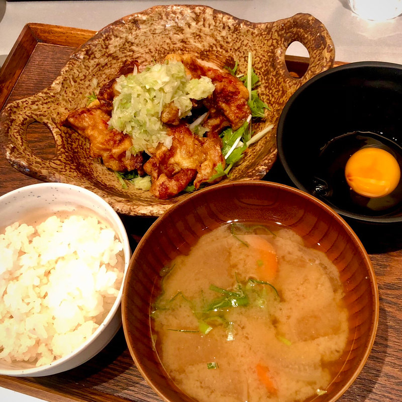 ネギ塩ダレのさっぱり油淋鶏定食(農家の台所)