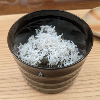 シラスと昆布醤油麹漬けご飯(幸庵)