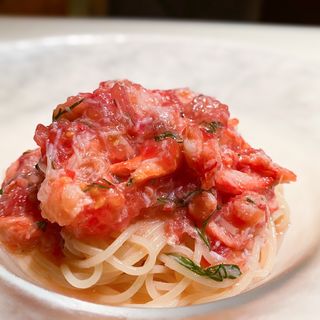 ずわい蟹とフルーツトマト冷製カッペリーニ(カンティーナ・アルバロンガ)