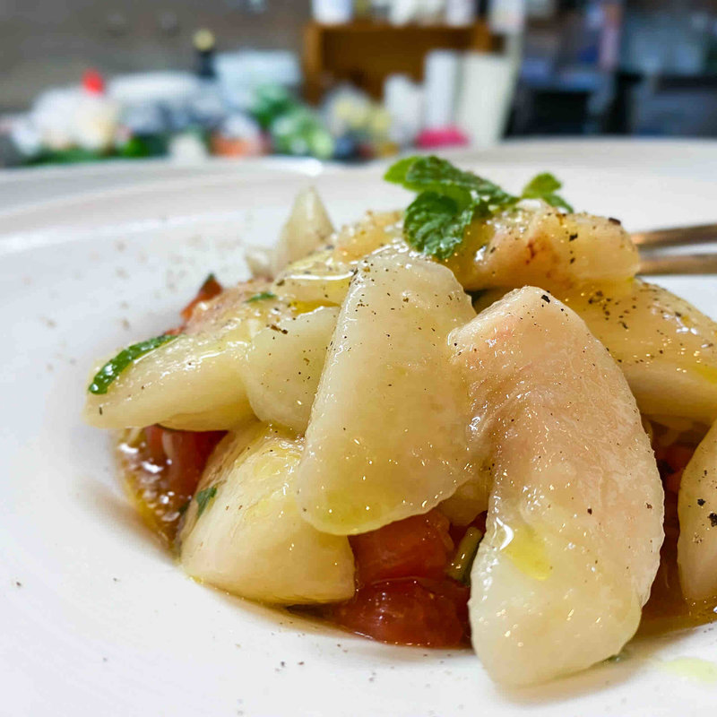 桃の冷製カッペリーニ(イルチェント 平野町)