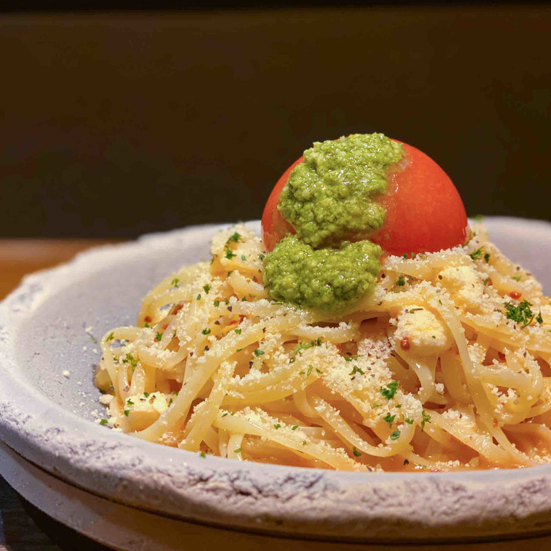 「石氷冷」トマトジュレソルベとモッツァレラチーズの冷製パスタ(石焼生パスタ蔵之助+グリル ゼスト御池店)