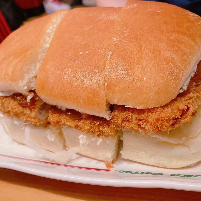 カツカリーパン(コメダ珈琲店 吉祥寺ダイヤ街店 )