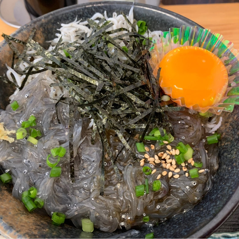 しらす三色丼(魚屋hide)