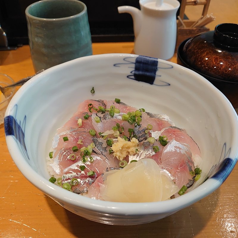 一本釣りアジ丼(すし仙 （すしせん）)