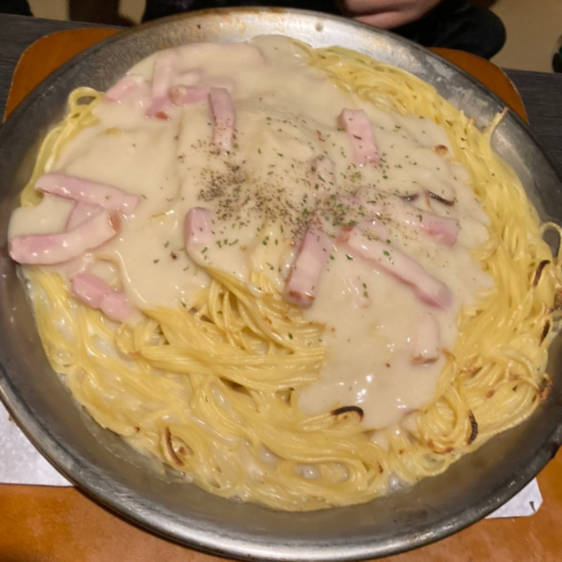 残虐なカルボナーラ(ココイロカフェ 東大阪店)