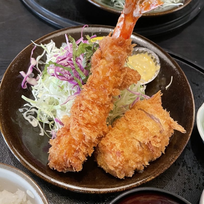 ミックスフライ定食(とん鈴)