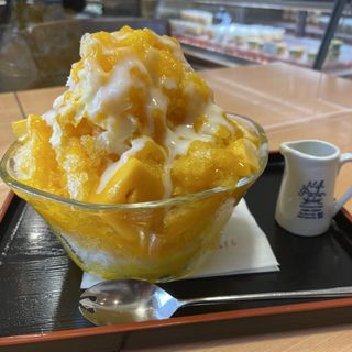 マンゴーかき氷(菓子工房 レジェール ソルティ吉田店)
