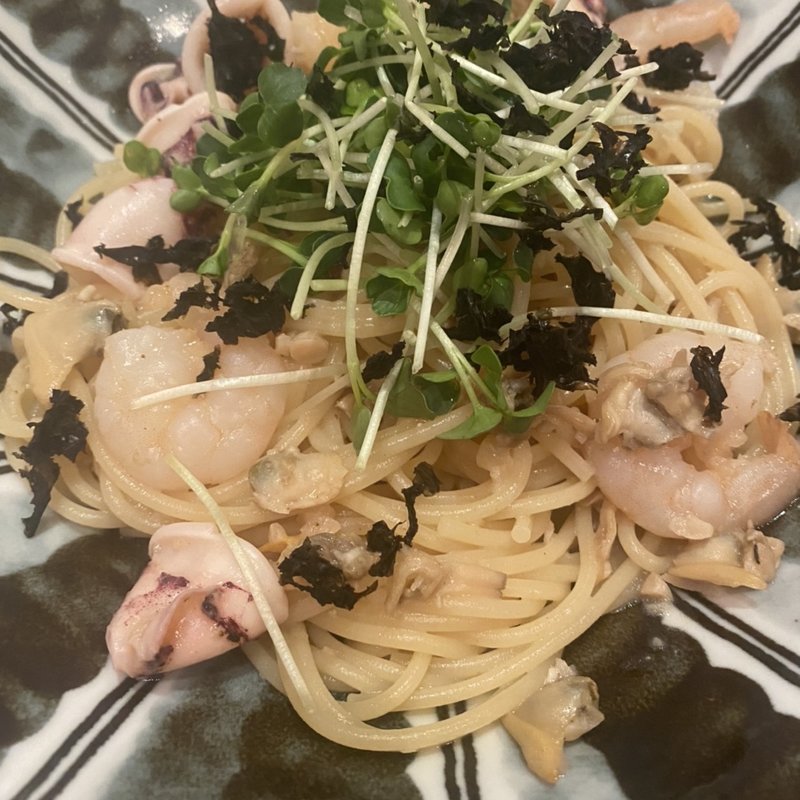 シーフードのガーリックバターソース(壁の穴 梅田HEPナビオ店)