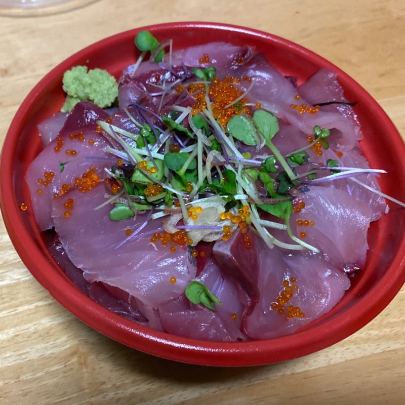 ブリ丼(魚のてっぺん )