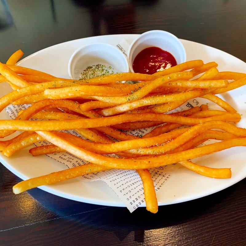 自家製ロングフライドポテト(ピアチェーレ （Piacere）)