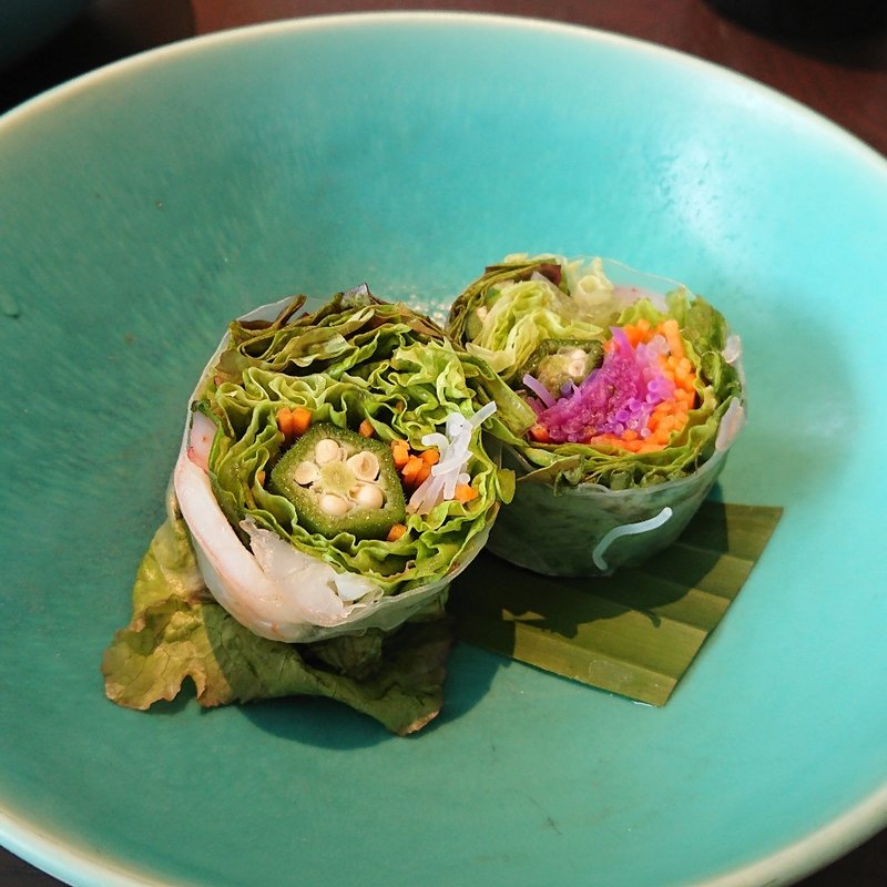 海老生春巻き(BETELNUT THAI VIETNAMESE DIMSUM)