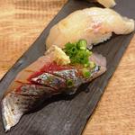 宇和島のお魚で握り寿司2貫