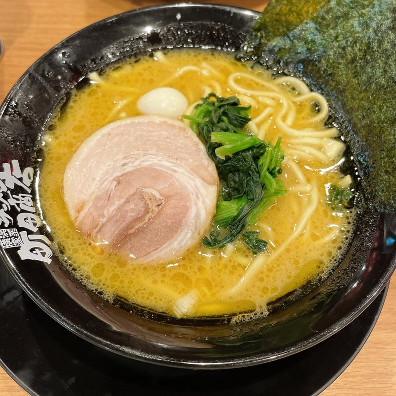 MAX醤油ラーメン(家系ラーメン 町田商店 北新地店)