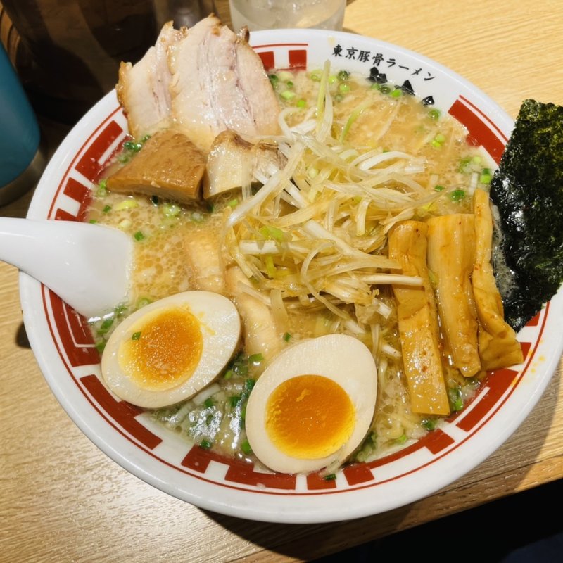得入りラーメン(屯ちん 川崎店)
