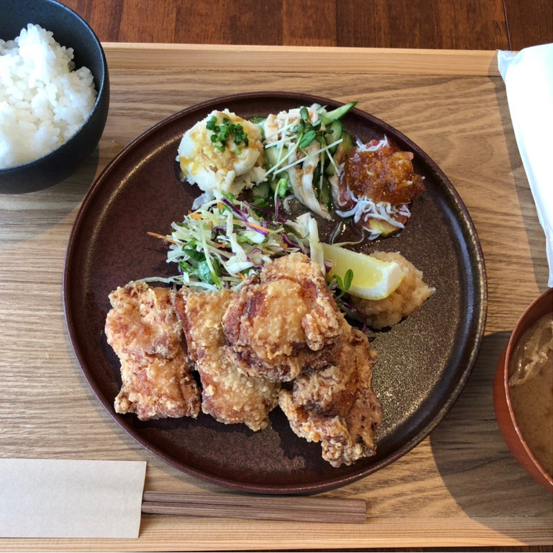 唐揚げ定食（仮）(さとむすび 羽田イノベーションシティ)