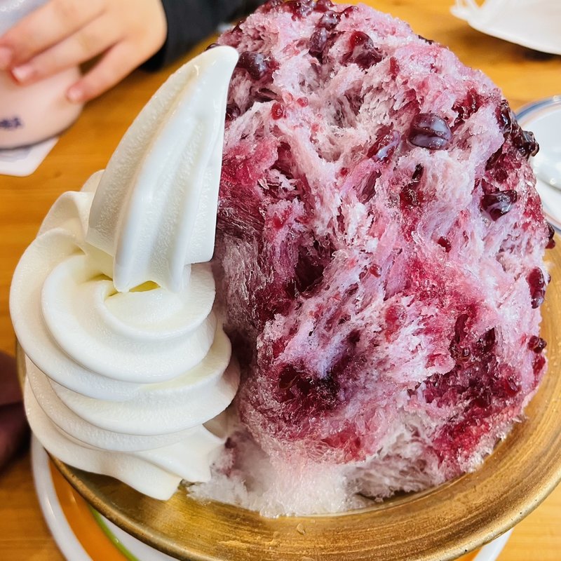 かき氷ぶどう（ソフト+練乳）(コメダ珈琲店 錦糸町マルイ店)