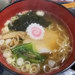半分ラーメン