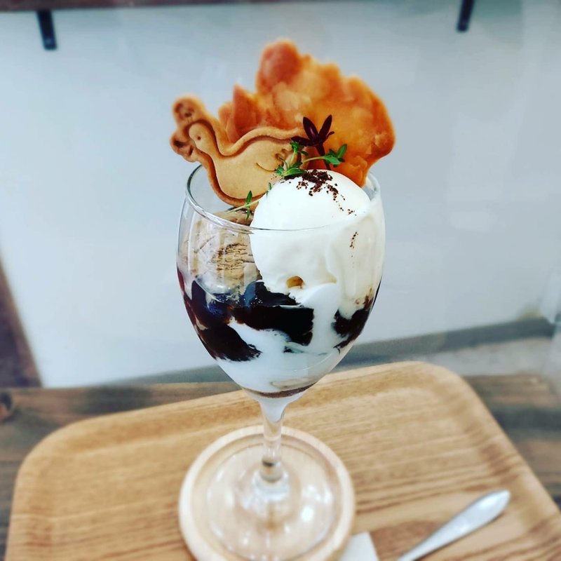コーヒーゼリーパフェ(あひる珈琲)