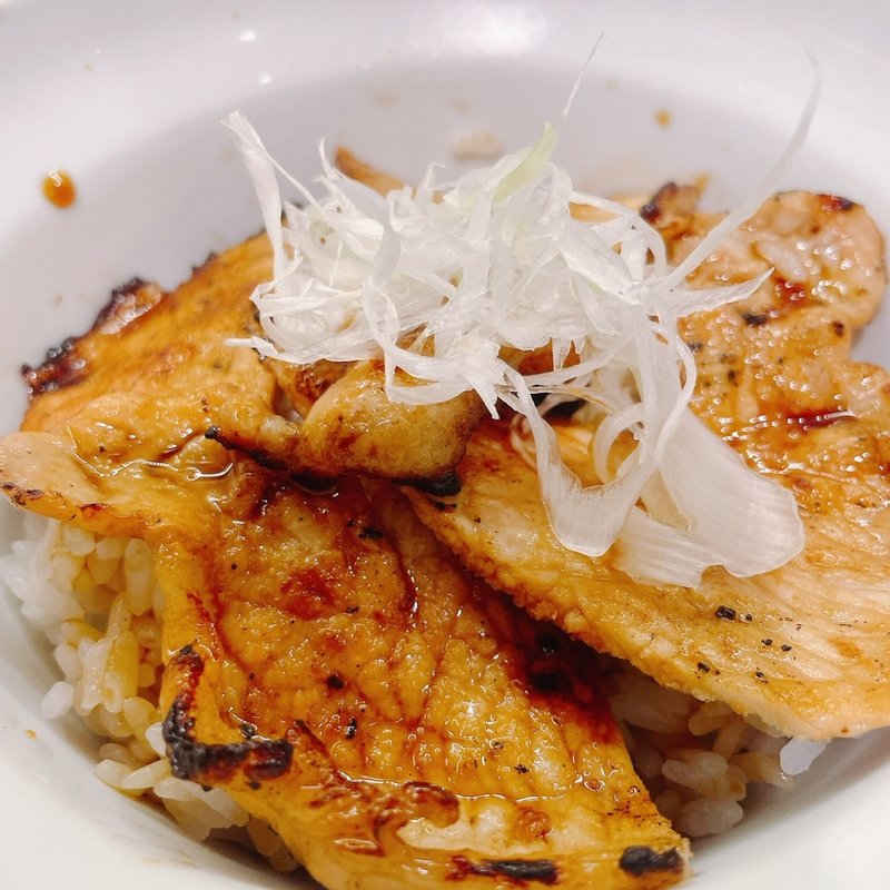 セットのミニ豚丼(中華そばと札幌ぶた丼 慎芯庵)