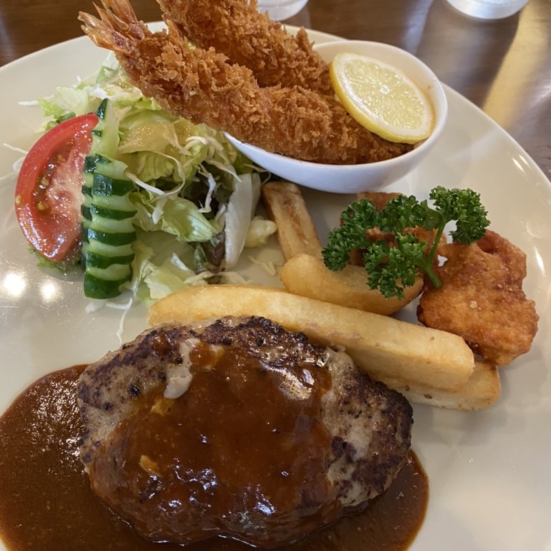 ハンバーグ エビフライ 唐揚げセット(ポワル )