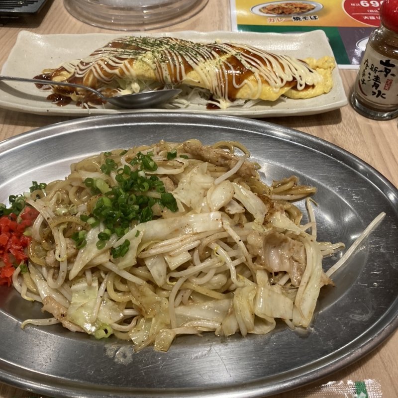 牛ホルモン味噌焼きそば(尼崎焼きそばセンター)