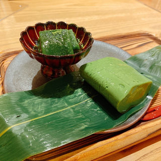 抹茶葛煉り わらび餅(林家 新兵衛)