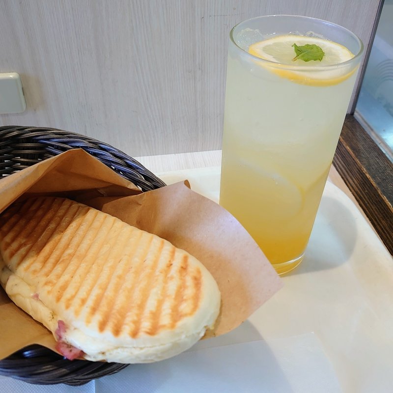 クロックムッシュセット( 濃厚レモネード L )(ベックスコーヒーショップ 小山店 )