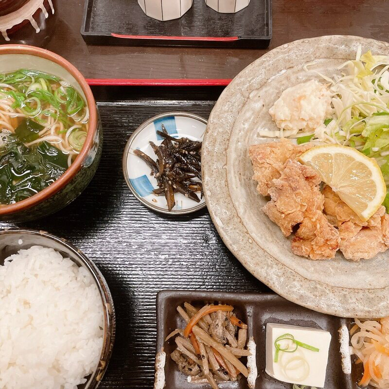 唐揚げ定食(庵)