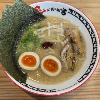 特製とりこラーメン(とんこつ愛があふれてる　ラーメンとりこ)