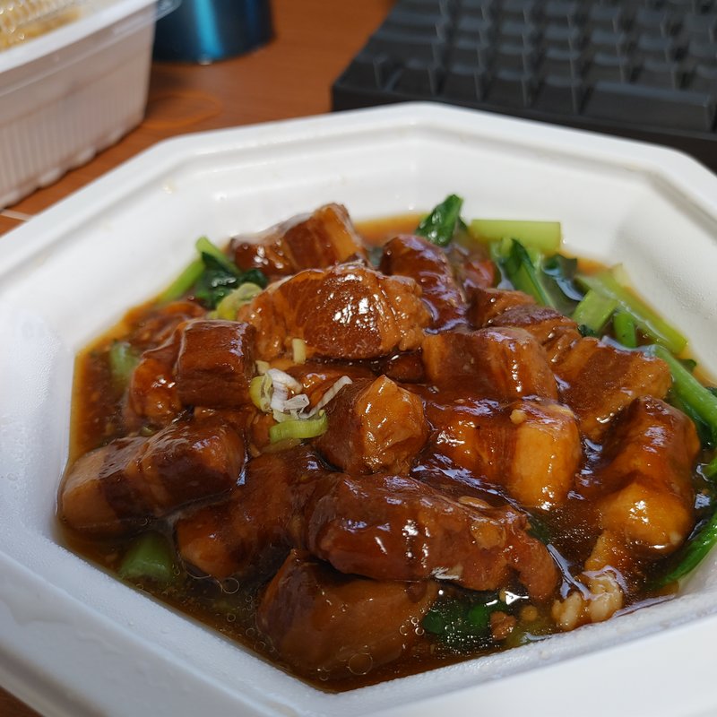 豚の角煮(なな餃子屋)