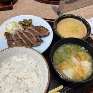 牛タン定食(たんとと 和くら 和歌山ミオ店)